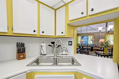 860 SE 6th Avenue #410, Deerfield Beach, FL 33441 - Photo 11