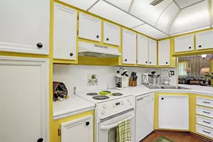 860 SE 6th Ave, Deerfield Beach, FL 33441 - Photo 13