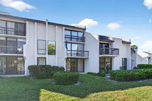 2303 Bridgewood Dr, Boca Raton, FL 33434 - Photo 41