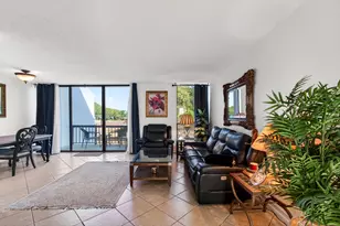 2303 Bridgewood Dr, Boca Raton, FL 33434 - Photo 7