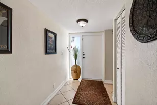 2303 Bridgewood Dr, Boca Raton, FL 33434 - Photo 5