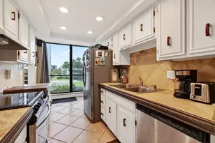 2303 Bridgewood Dr, Boca Raton, FL 33434 - Photo 17