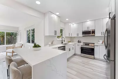 1532 NE 28 Drive, Wilton Manors, FL 33334 - Photo 11