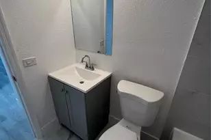 919 NW 102nd St, Miami, FL 33150 - Photo 15