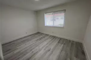 919 NW 102nd St, Miami, FL 33150 - Photo 7