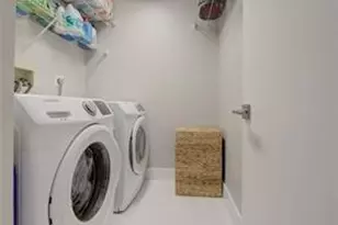 6429 NW 52nd Ct, Lauderhill, FL 33319 - Photo 15