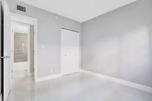 701 Pine Dr, Pompano Beach, FL 33060 - Photo 23