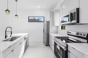 918 Anaconda Ave, Lehigh Acres, FL 33974 - Photo 3