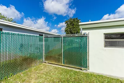 7090 Scott Street, Hollywood, FL 33024 - Photo 43