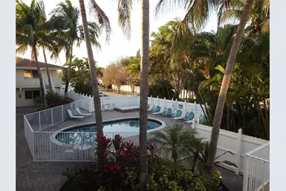 1872 NE 46th Street #D12, Fort Lauderdale, FL 33308 - Photo 7