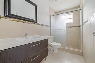 711 NW 182nd Way, Pembroke Pines, FL 33029 - Photo 11