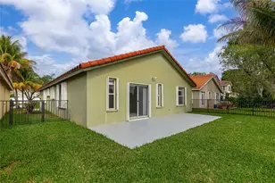 711 NW 182nd Way, Pembroke Pines, FL 33029 - Photo 19