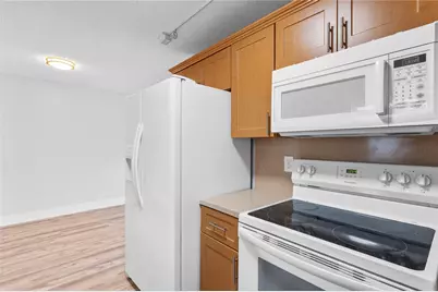 608 NE 29th Drive #2, Wilton Manors, FL 33334 - Photo 3