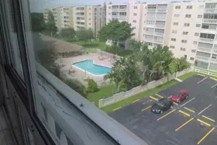 901 NE 14th Ave, Hallandale Beach, FL 33009 - Photo 13