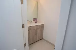 713 SE 1st Ct, Pompano Beach, FL 33060 - Photo 13