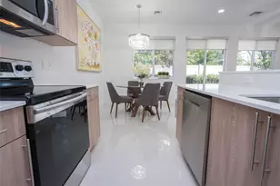 713 SE 1st Ct, Pompano Beach, FL 33060 - Photo 7