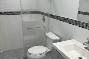 2731 NE 28th Ct, Pompano Beach, FL 33064 - Photo 29