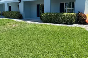 2731 NE 28th Ct, Pompano Beach, FL 33064 - Photo 5