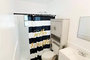 9602 NW 72nd St, Tamarac, FL 33321 - Photo 13