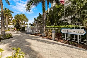 500 SE 21st Ave, Deerfield Beach, FL 33441 - Photo 5
