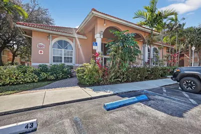 3261 W Sabal Palm Manor #101, Hollywood, FL 33024 - Photo 37