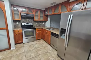 4644 NW 90th Ave, Sunrise, FL 33351 - Photo 3