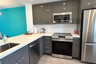 3221 NE 8th St, Pompano Beach, FL 33062 - Photo 11