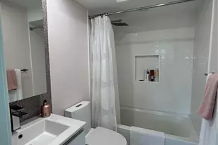 3221 NE 8th St, Pompano Beach, FL 33062 - Photo 33