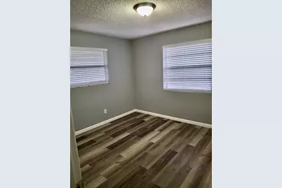 910 Wagner Place #1, Fort Pierce, FL 34982 - Photo 5