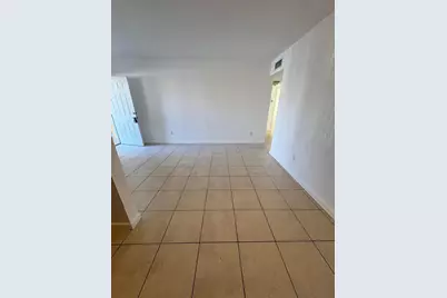 750 NW 56th Street #4, Miami, FL 33127 - Photo 7