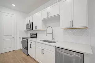 8355 NW 7th Pl, Plantation, FL 33324 - Photo 15