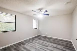 164 NW 106th Terrace, Pembroke Pines, FL 33026 - Photo 13