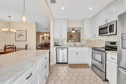 5800 NW 83rd Terrace, Tamarac, FL 33321 - Photo 13