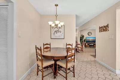 5800 NW 83rd Terrace, Tamarac, FL 33321 - Photo 11