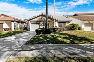 4928 S Boxwood Circle, Boynton Beach, FL 33436 - Photo 1
