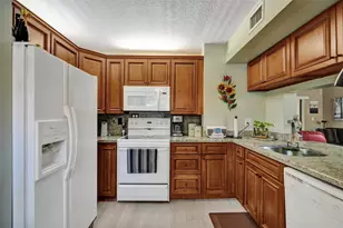 9629 NW 4th St, Coral Springs, FL 33071 - Photo 11