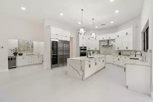 7685 NW 47th Dr, Coral Springs, FL 33067 - Photo 9