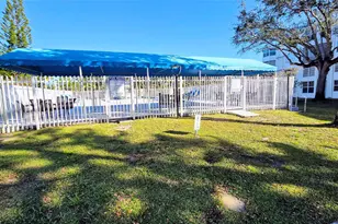 1351 NE 191st St, Miami, FL 33179 - Photo 15
