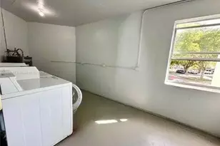 1351 NE 191st St, Miami, FL 33179 - Photo 25