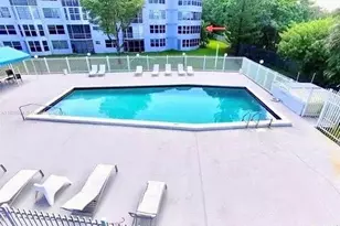 1351 NE 191st St, Miami, FL 33179 - Photo 23