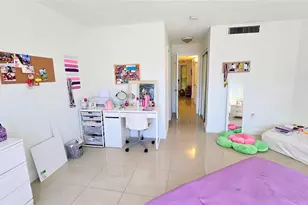 1351 NE 191st St, Miami, FL 33179 - Photo 19