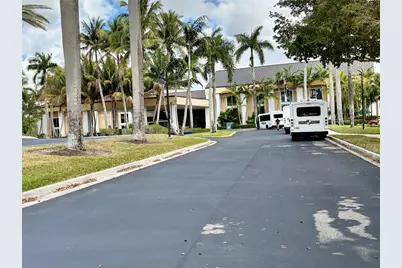 7275 Ashmont Circle #7275, Tamarac, FL 33321 - Photo 17