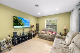 2963 Carambola Cir S, Coconut Creek, FL 33066 - Photo 9