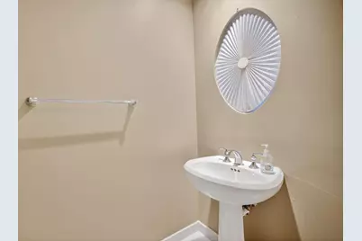 2633 NE 14th Avenue #101, Wilton Manors, FL 33334 - Photo 35