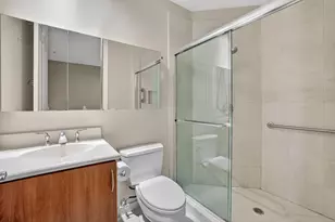 2633 NE 14th Ave, Wilton Manors, FL 33334 - Photo 23