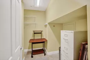 2633 NE 14th Ave, Wilton Manors, FL 33334 - Photo 15