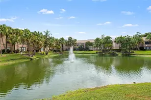 2926 S University Dr, Davie, FL 33328 - Photo 15