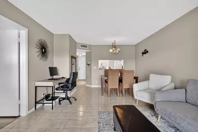 5511 Lakeside Drive #202, Margate, FL 33063 - Photo 11