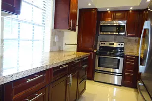 2801 N Palm Aire Dr, Pompano Beach, FL 33069 - Photo 3