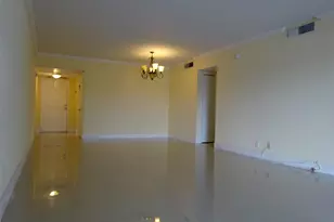 2801 N Palm Aire Dr, Pompano Beach, FL 33069 - Photo 17